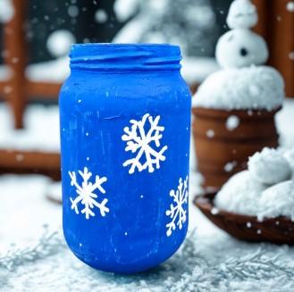 DIY Snowflake Mason jar on table